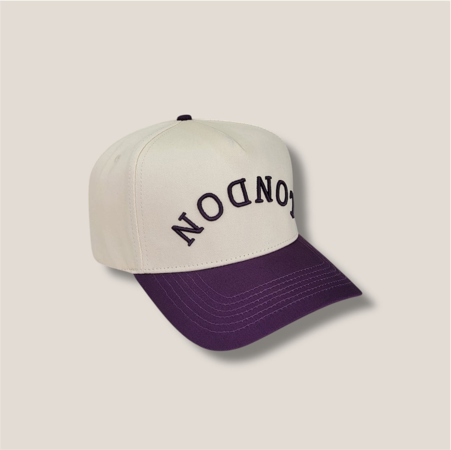 Precurved London Snapback - Off White Purple