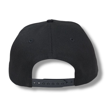 Precurved Mustangs Snapback - Black w/ Rope